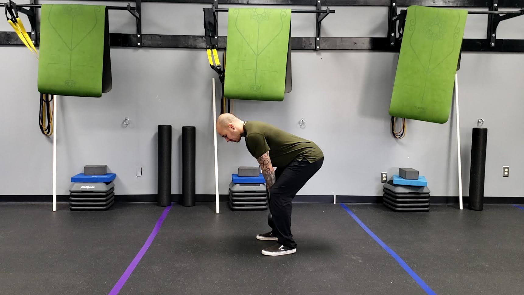 William Sturgeon, RKC Team Leader performing an Kettlebell RDL